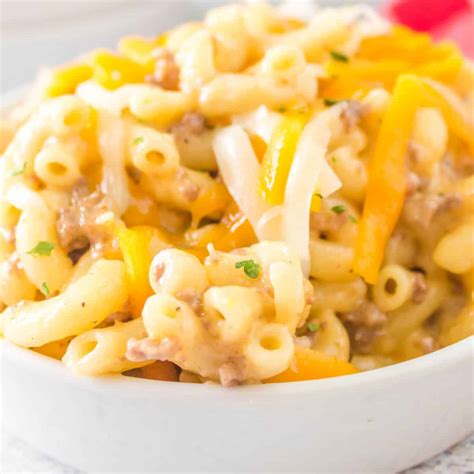 One- Pot Hamburger Mac and Cheese ⋆ Real Housemoms