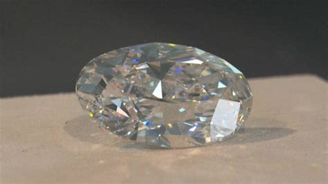 Flawless 102-carat diamond a 'bargain' at $16m - BBC News