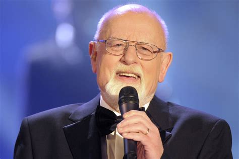 Roger Whittaker obituary: The Last Farewell singer dies at 87 – Legacy.com