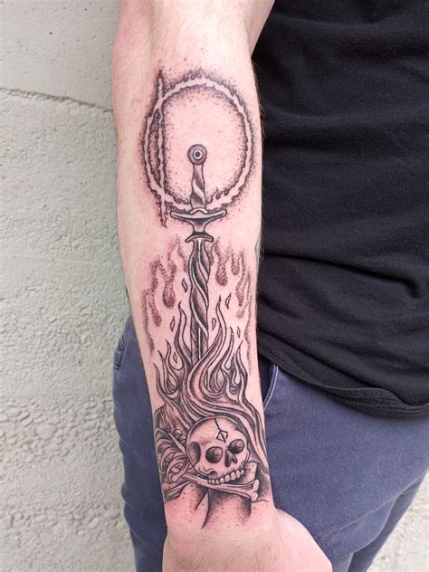 Tattoo by Aaron Hafemeister Skin and Soul Tattoos Bellevue Washington : r/darksouls