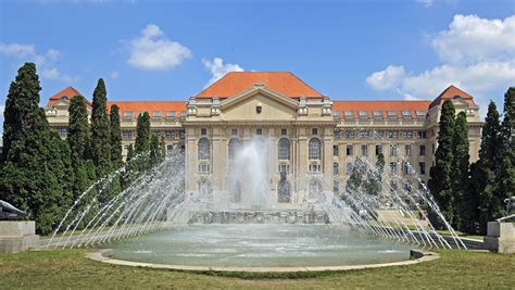 University of Debrecen - International Education Specialists