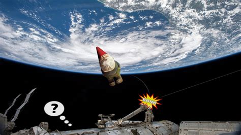 Gabe Newell Kept His Word and Sent Gnome Chompski Into Space | gamepressure.com