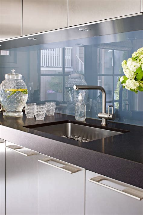 46 Beautiful Kitchen Backsplash Ideas for Every Style and Budget | Kitchen backsplash designs ...