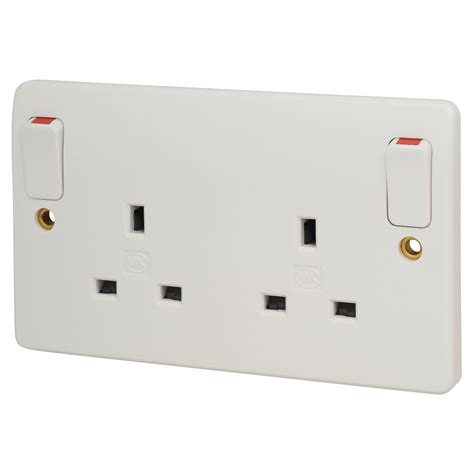 MK Logic Plus 13A 2 Gang Double Pole Switched Socket with Outboard ...