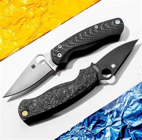 Flytanium Lotus CF | Spyderco Paramilitary 2 | Knifeworks