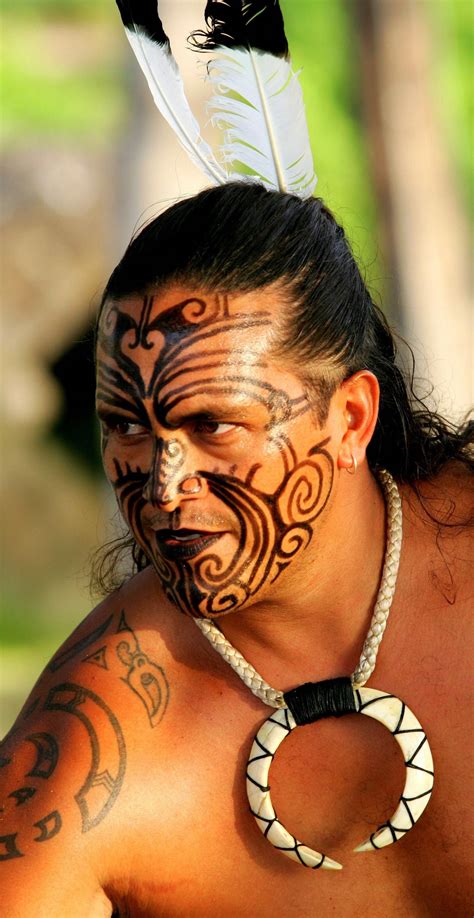 maori tattoos in new zealand #Maoritattoos | Maori tattoo, Maori people, Maori tattoo designs