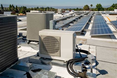 How Solar Air Conditioners Work? (Hybrid vs Pure Solar)