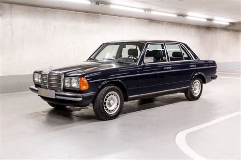 Mercedes - Benz W 123 230E | Mercedes w123, Mercedes wheels, Mercedes benz