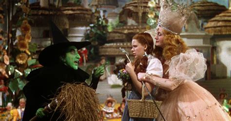 NATURALISTIC! UNCANNY! MARVELOUS!: THE WIZARD OF OZ (1939)