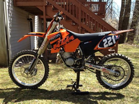 2004 KTM 125 SX: pics, specs and information - onlymotorbikes.com