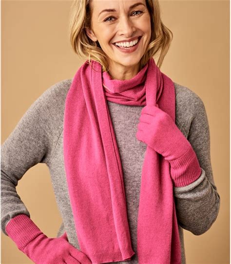 Pink Rouge | Womens Cashmere Merino Classic Scarf | WoolOvers UK