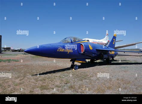 Grumman F-11 Tiger Blue Angels fighter jet Planes of Fame au Musée ...