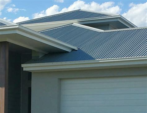 Colorbond -Windspray Roof and Surfmist Gutter and Fascia Hamptons Facade, Hamptons House ...