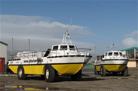 LARC Amphibious vehicles - a photo on Flickriver