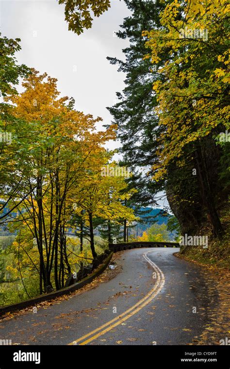 Columbia river highway scenic byway hi-res stock photography and images ...