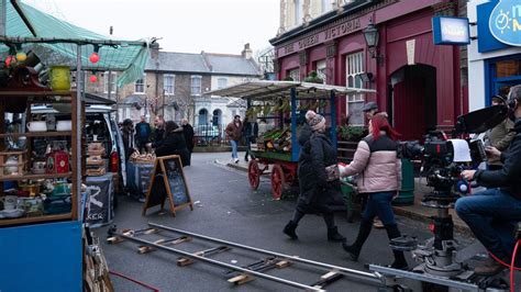 EastEnders starts filming on troubled new £87m Albert Square set - BBC News