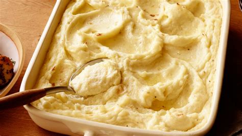 Simple Creamy Mashed Potatoes Recipe | Ree Drummond | Food Network