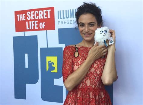 Lakwatsera Lovers: Jenny Slate Lends Voice to Pomeranian in “THE SECRET LIFE OF PETS”