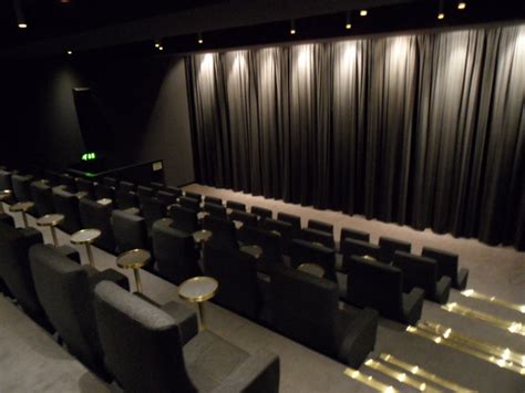 Olympic Cinema in London, GB - Cinema Treasures