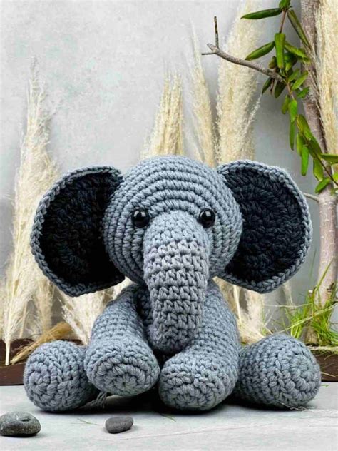 Elsie the Amigurumi Crochet Elephant Pattern (Free!)