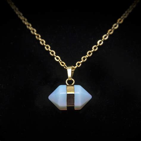 Moonstone Healing Crystal Necklace - Decora Loft