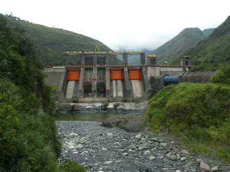 P1180326 | Agoyan hydroelectric dam, Ecuador | Michael Afar | Flickr