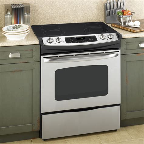 GE Appliances JSP42SNSS 30" Self-Clean Slide-In Electric Range w ...