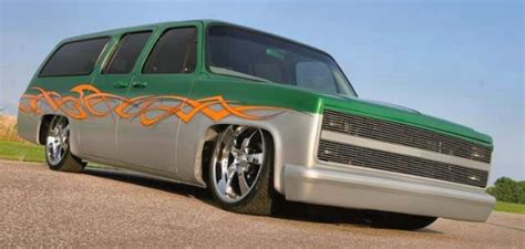 1987 CHEVY SUBURBAN RIGHT HAND DRIVE CUSTOM