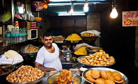 Savouries from Chandni Chowk, Delhi. – Musings of a Wandering Mind