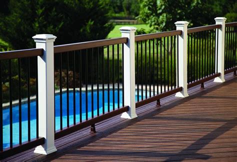 Look at the Trex deck railing photo gallery to create your dream deck, porch, and patio railing ...