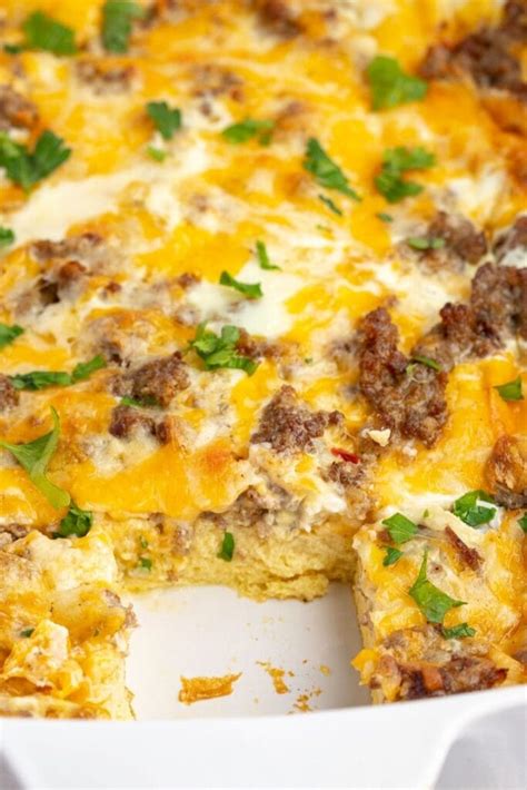 Paula Deen Breakfast Casserole Easy Recipe | therecipecritic