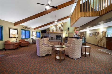 AmericInn by Wyndham Ashland | Ashland, WI Hotels