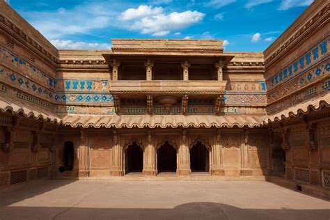 Man Singh Palace - One of the Top Attractions in Gwalior, India - Yatra.com