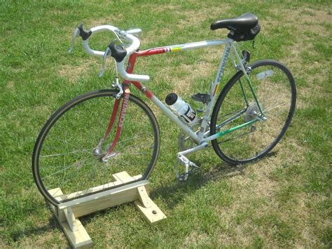 20 Amazing DIY Bike Rack Ideas You Just Have To See