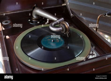 Victrola Phonograph High Resolution Stock Photography and Images - Alamy