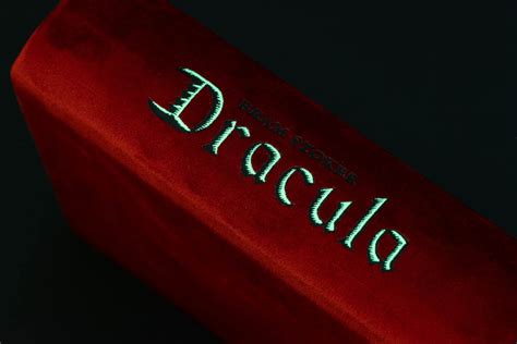 Dracula - Transylvania Edition | Amaranthine Books