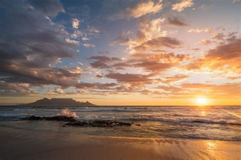 5 spots to catch a stunning sunset in Cape Town