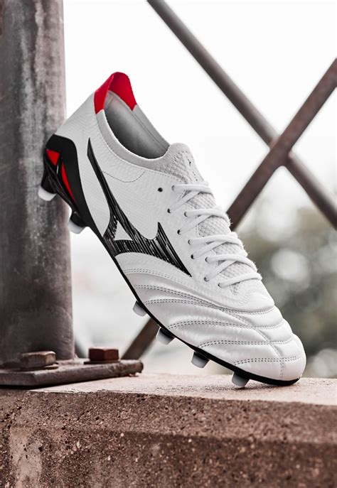 Mizuno Launch The Next-Generation Morelia Neo IV Beta - SoccerBible