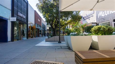 Shopping Center Outlook: Why Open Air, Mixed Use and Tech-First Locations Are Hot - Retail ...