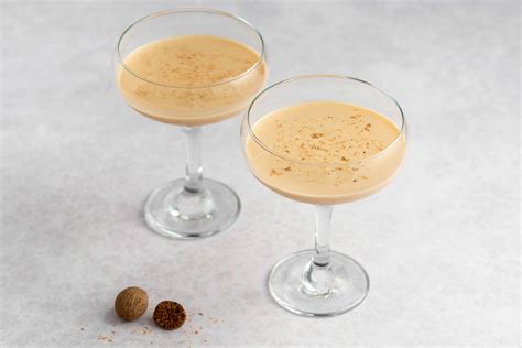 25 Essential Classic Brandy Cocktails You Should Know