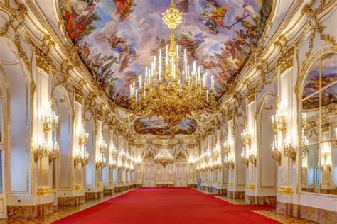 Schonbrunn palace interior photos