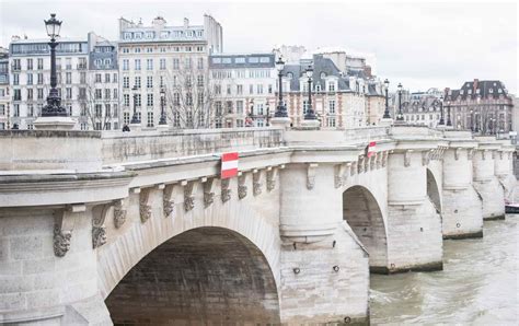 Here are 5 of the Most Beautiful Bridges in Paris #Beautiful