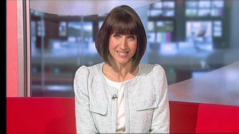 UK Regional News Caps: Lucy Owen - BBC Wales