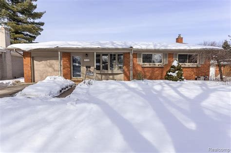 15148 Gary Ln, Livonia, MI 48154 | MLS# 2210011172 | Redfin