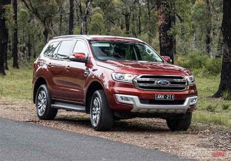 2017 Ford Everest Trend review (video) | PerformanceDrive