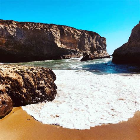 Shark Fin Cove Beach, Davenport, CA [1080x1080] : r/EarthPorn