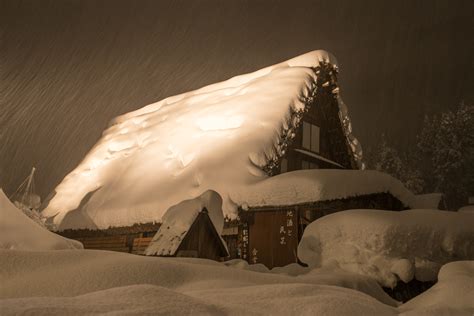 Shirakawa-go Winter Light Up | TiptoeingWorld