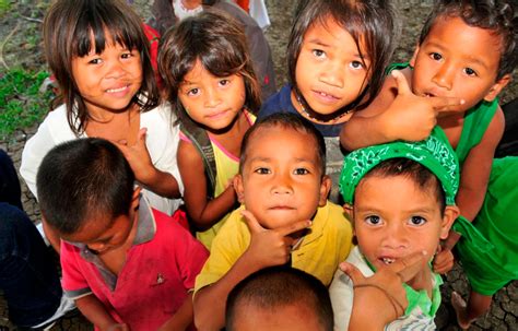 13.7 million Filipino children 'undernourished' | Philippines – Gulf News