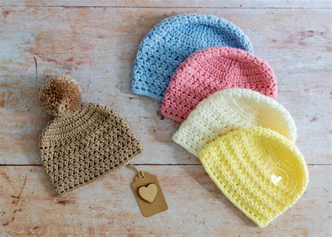 Easy Crochet Baby Hat (A Free Pattern) - Maisie and Ruth