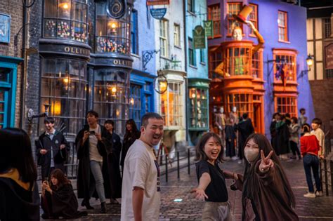 Warner Bros. Studio Tour Tokyo – The Making of Harry Potter – Thinkwell